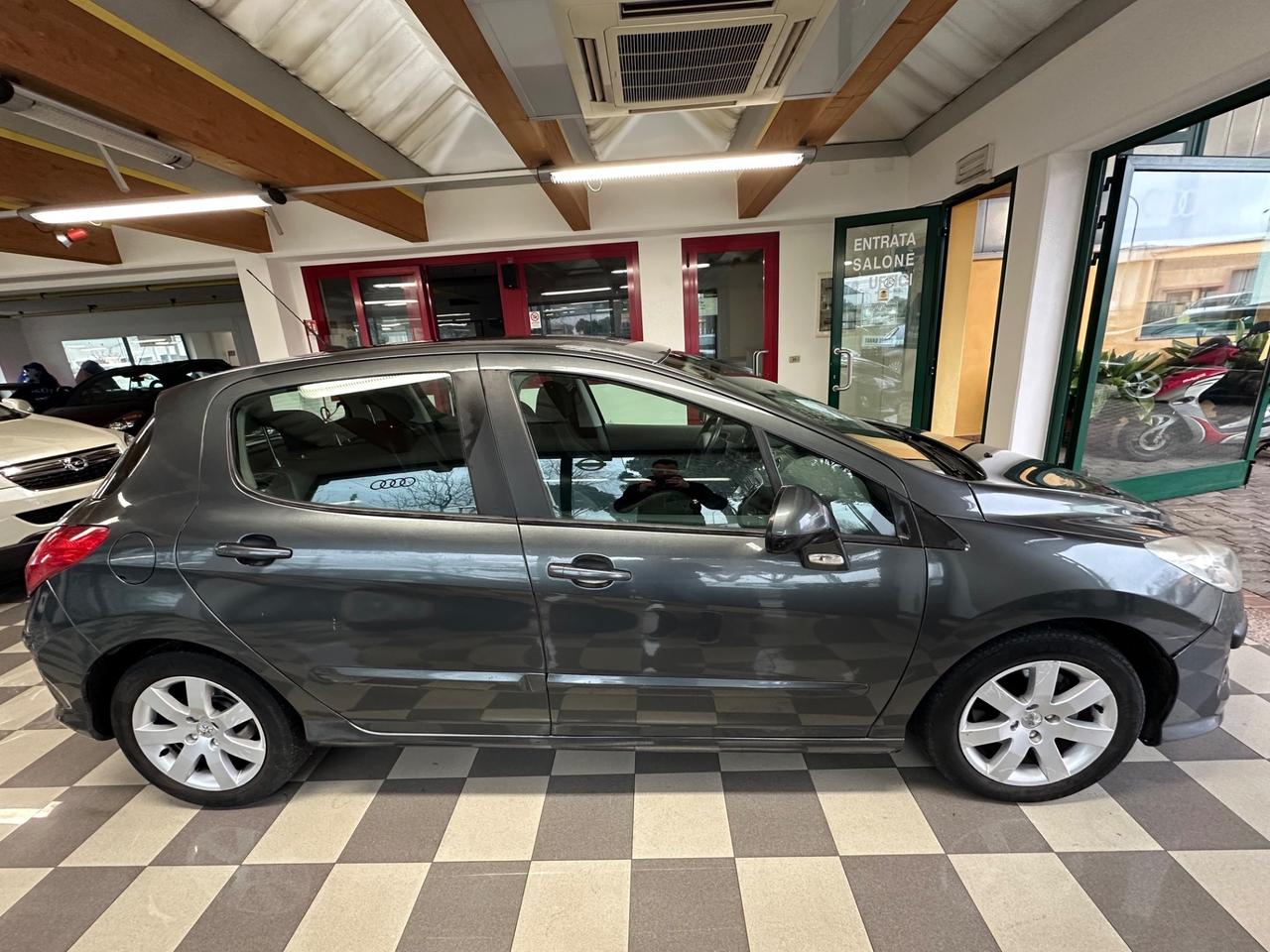 Peugeot 308 1.6 HDi 110CV 5p. Premium