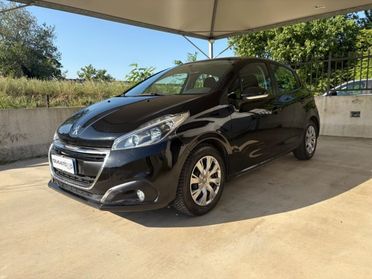 PEUGEOT 208 1.2 82cv 5 porte POCHI CHILOMETRI OK NEOPATENTATI