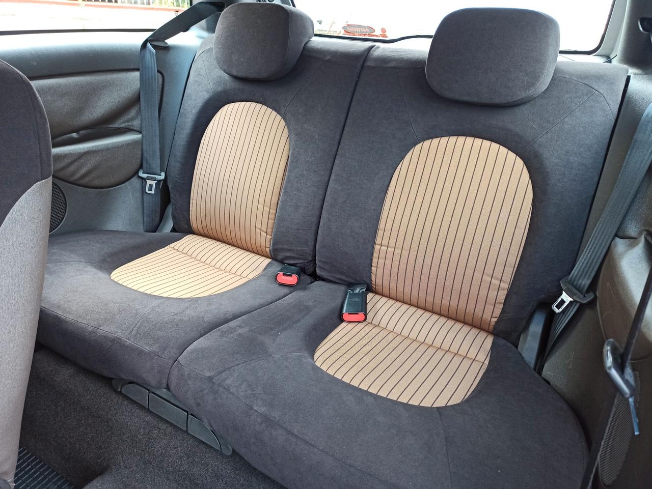 Lancia Ypsilon 1.2 8v Oro