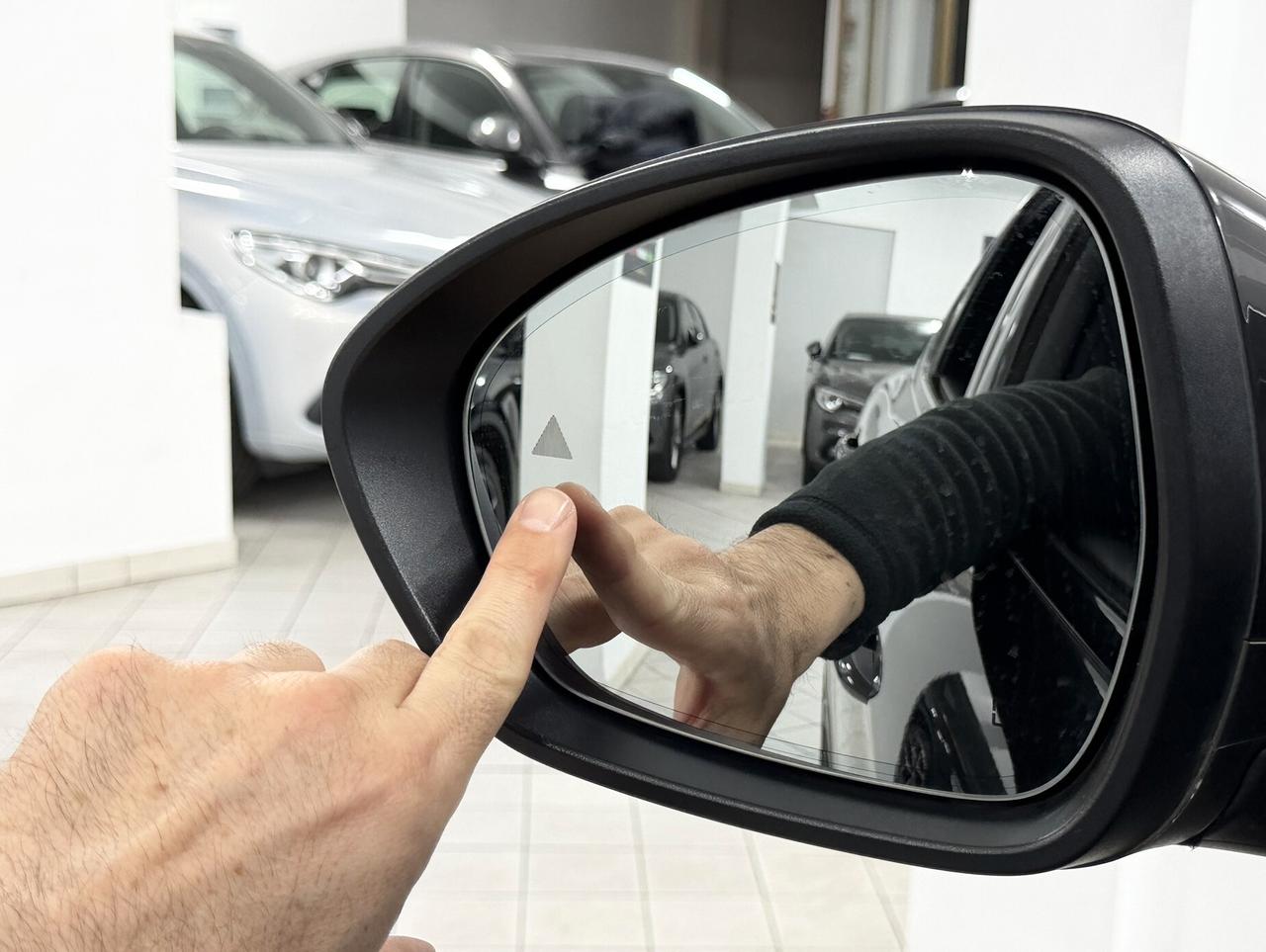 2.2 TD 190 CV EXECUTIVE Q4 19" HARMAN KARDON + SUBWOOFER