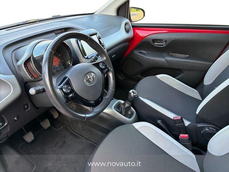 Toyota Aygo Aygo 5p 1.0 x-play my15