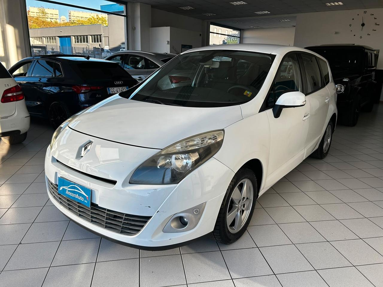Renault Scénic 1.5 dCi 7 POSTI 2010