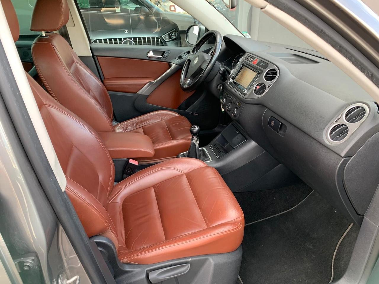 Volkswagen Tiguan 2.0 16V TDI DPF 4motion Sport & Style (18°)