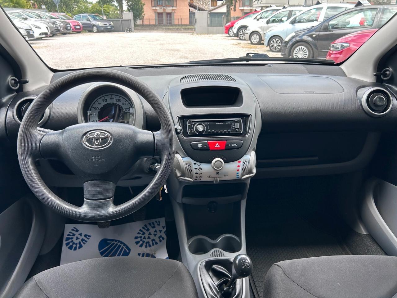 Toyota Aygo 1.0 5 porte - UNIPROPRIETARIO