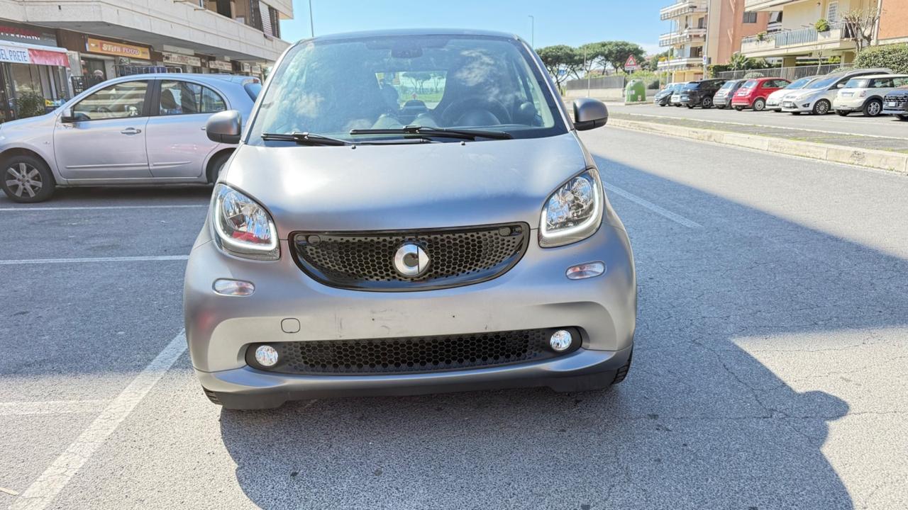 Smart ForTwo 90 0.9 Turbo twinamic Passion LED NAVI KAMERA PDC PAK SPORT BLUETOOTH PANORAMA BRACCIOLO