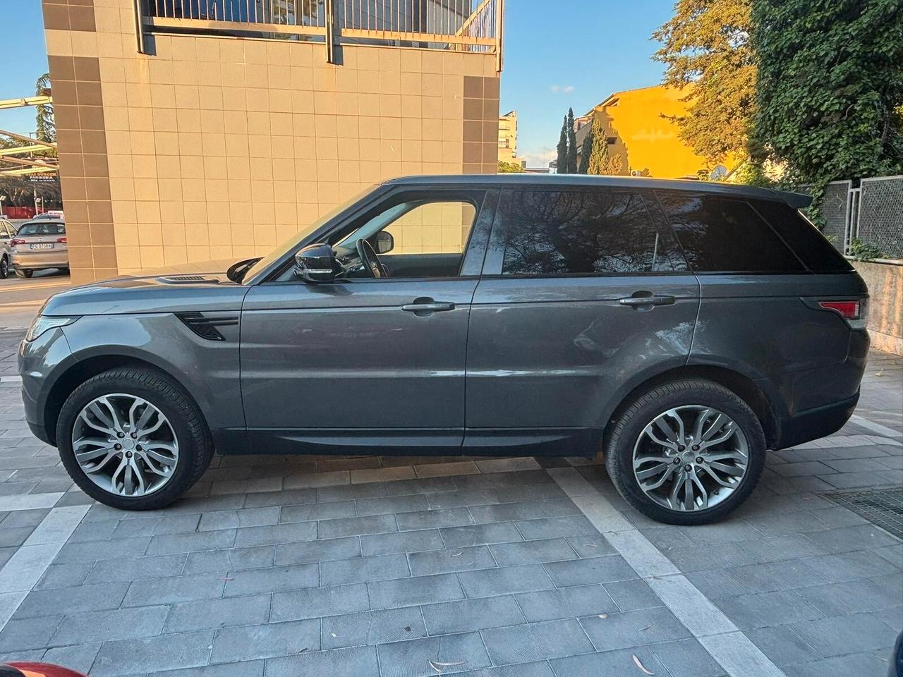 Land Rover Range Sport 3.0 TDV6 HSE Dynamic