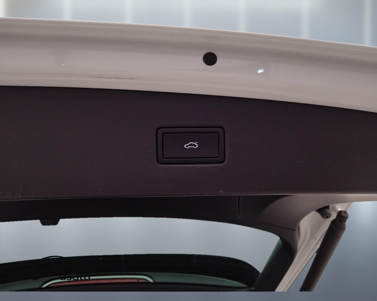 VOLKSWAGEN Tiguan II 2021 - Tiguan 1.5 tsi R-Line 150cv dsg