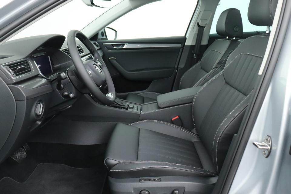 Skoda Superb iV Wagon Superb Wagon iV 1.4 tsi phev Style dsg