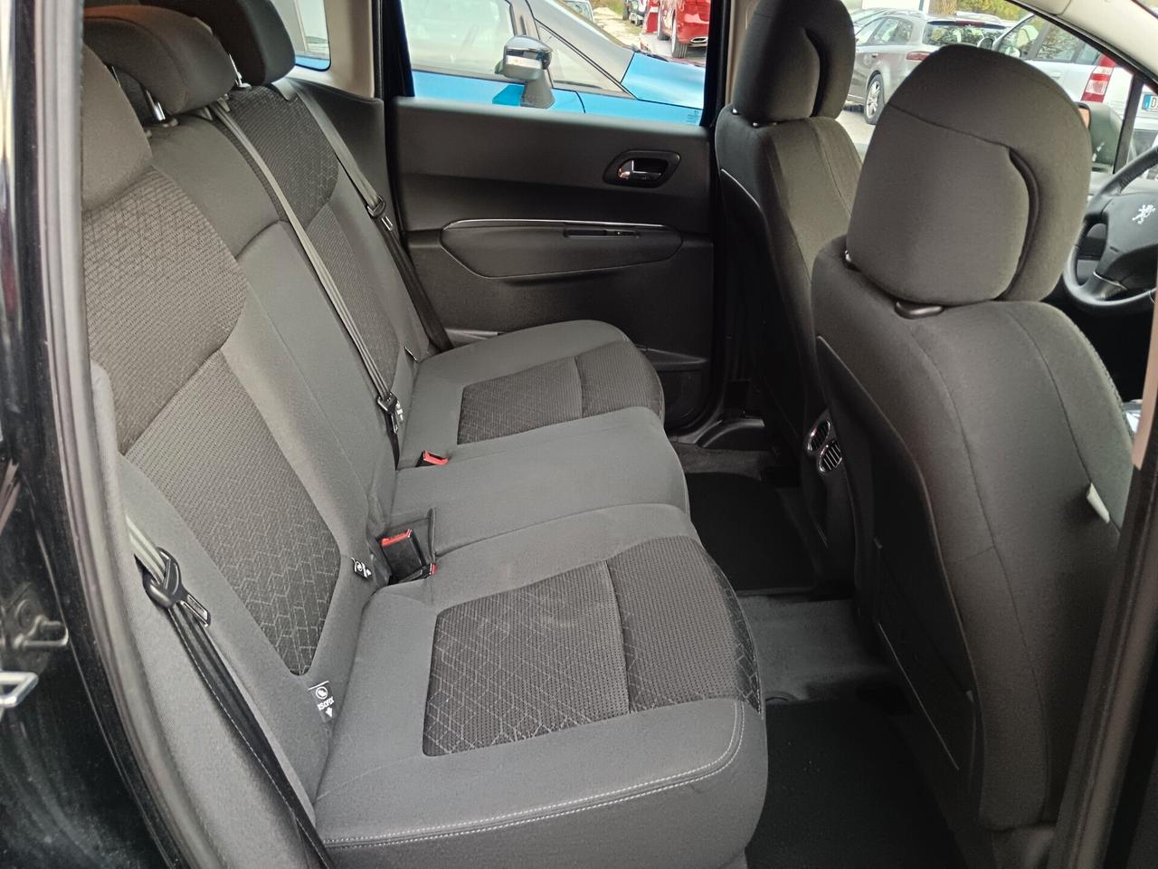 Peugeot 3008 1.6 HDi 115CV BUSINESS - 2014