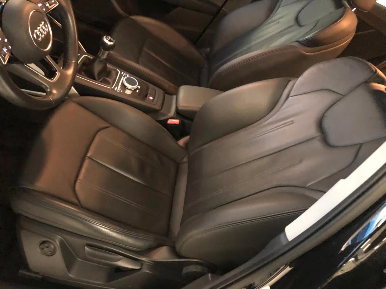 Audi Q2 30 TFSI Business Design