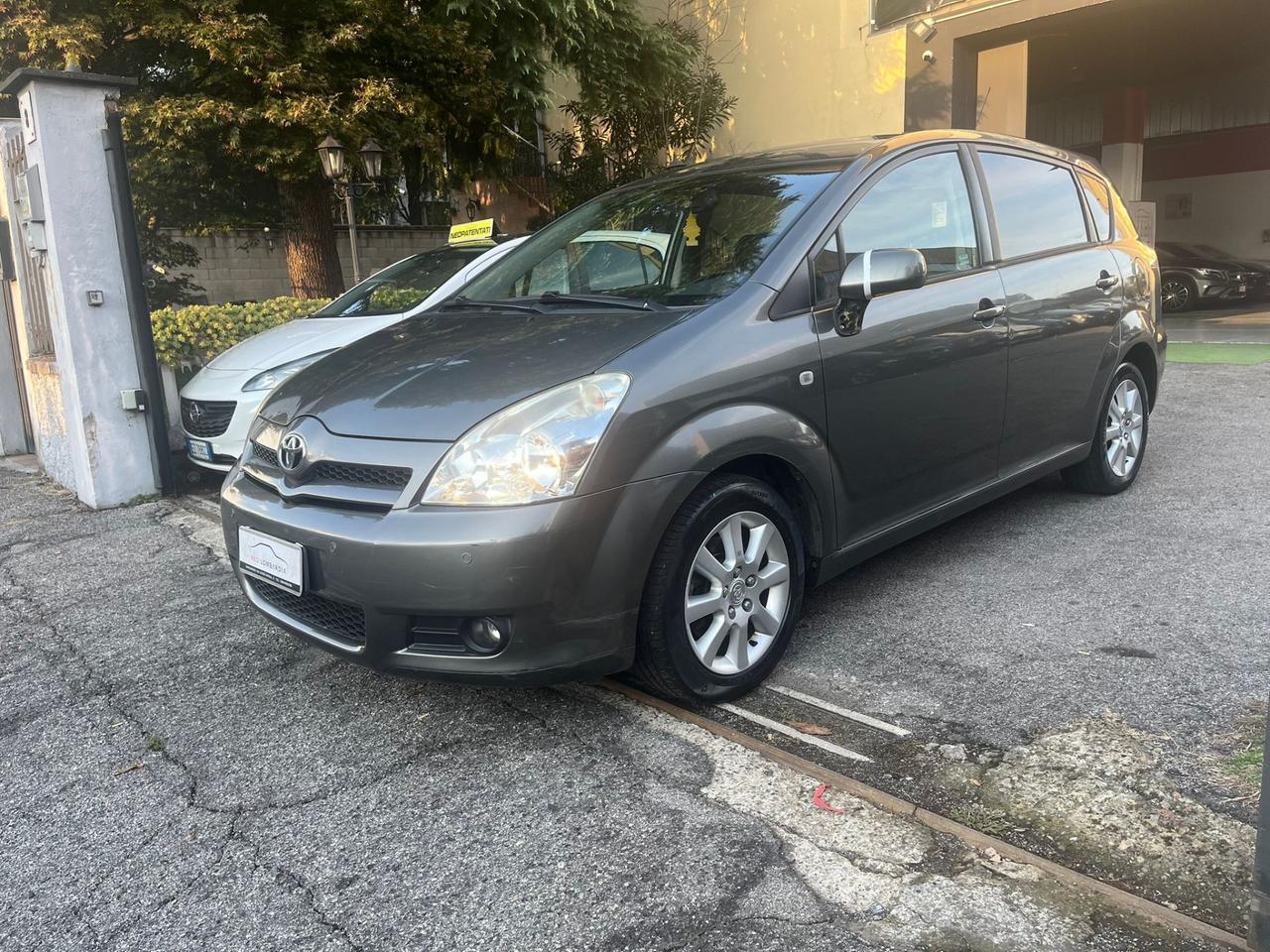 Toyota Corolla Verso 1.6 16V Sol gpl scade 2031