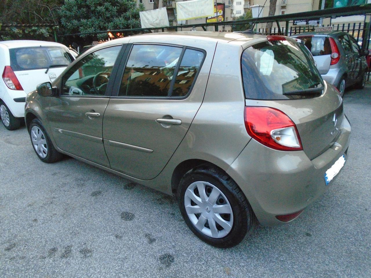 Renault Clio 1.2 16v Dynamique 5p