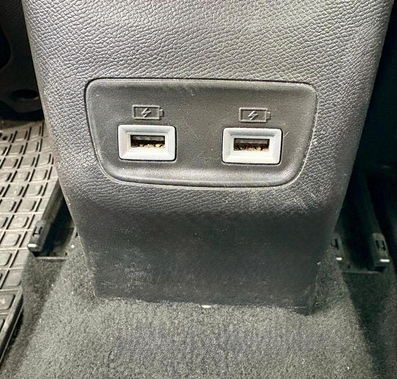 Peugeot 2008 PureTech 100 S&S Allure Pack