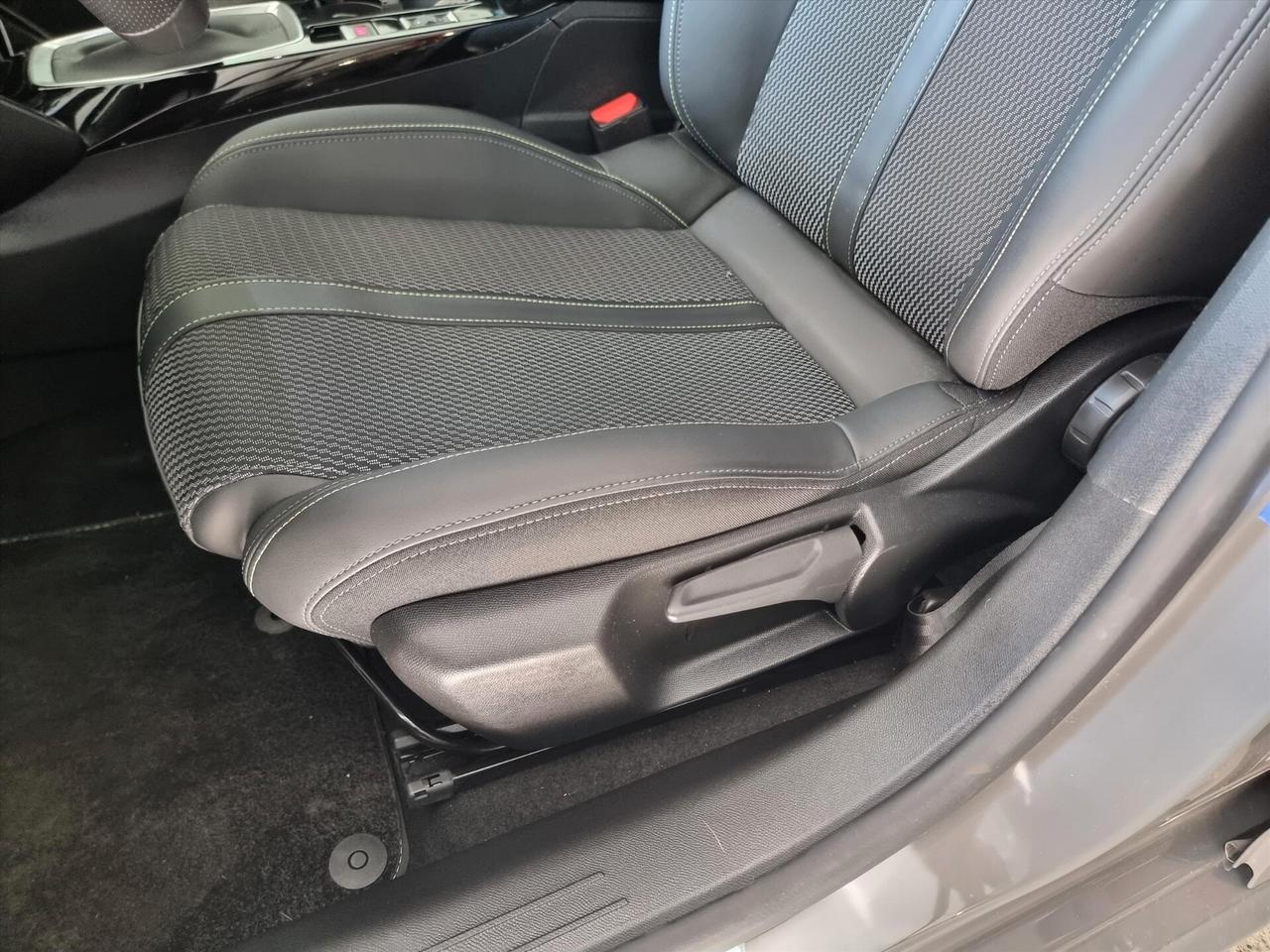 Peugeot 208 PureTech 100 Stop&Start 5 porte GT LINE ITALIANA