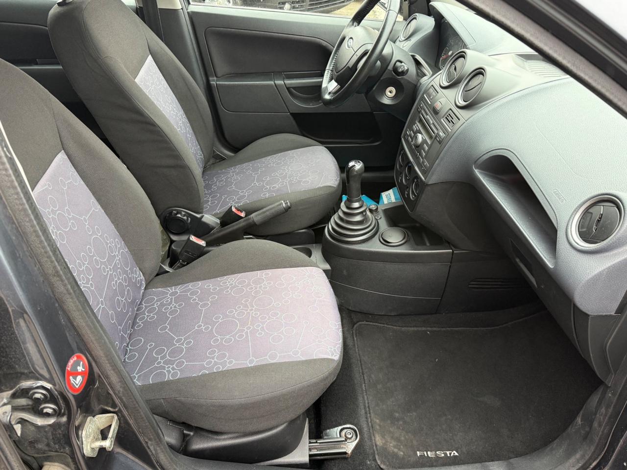 Ford Fiesta 1.2 16V 5p. Ghia