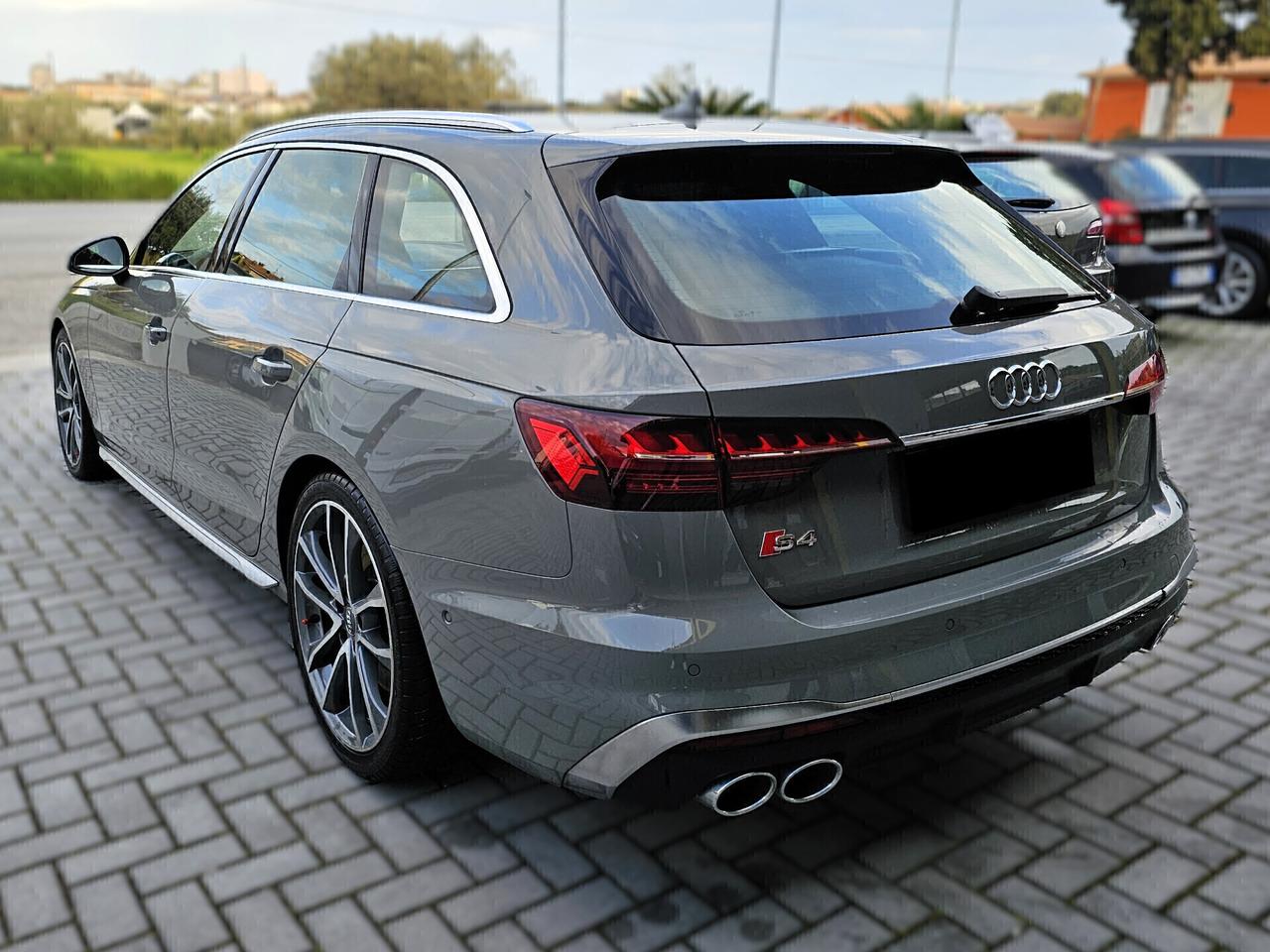 Audi A4 S4 Avant TDI quattro tiptronic