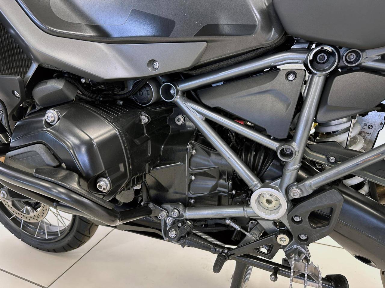 BMW R 1200 GS Adventure Triple Black