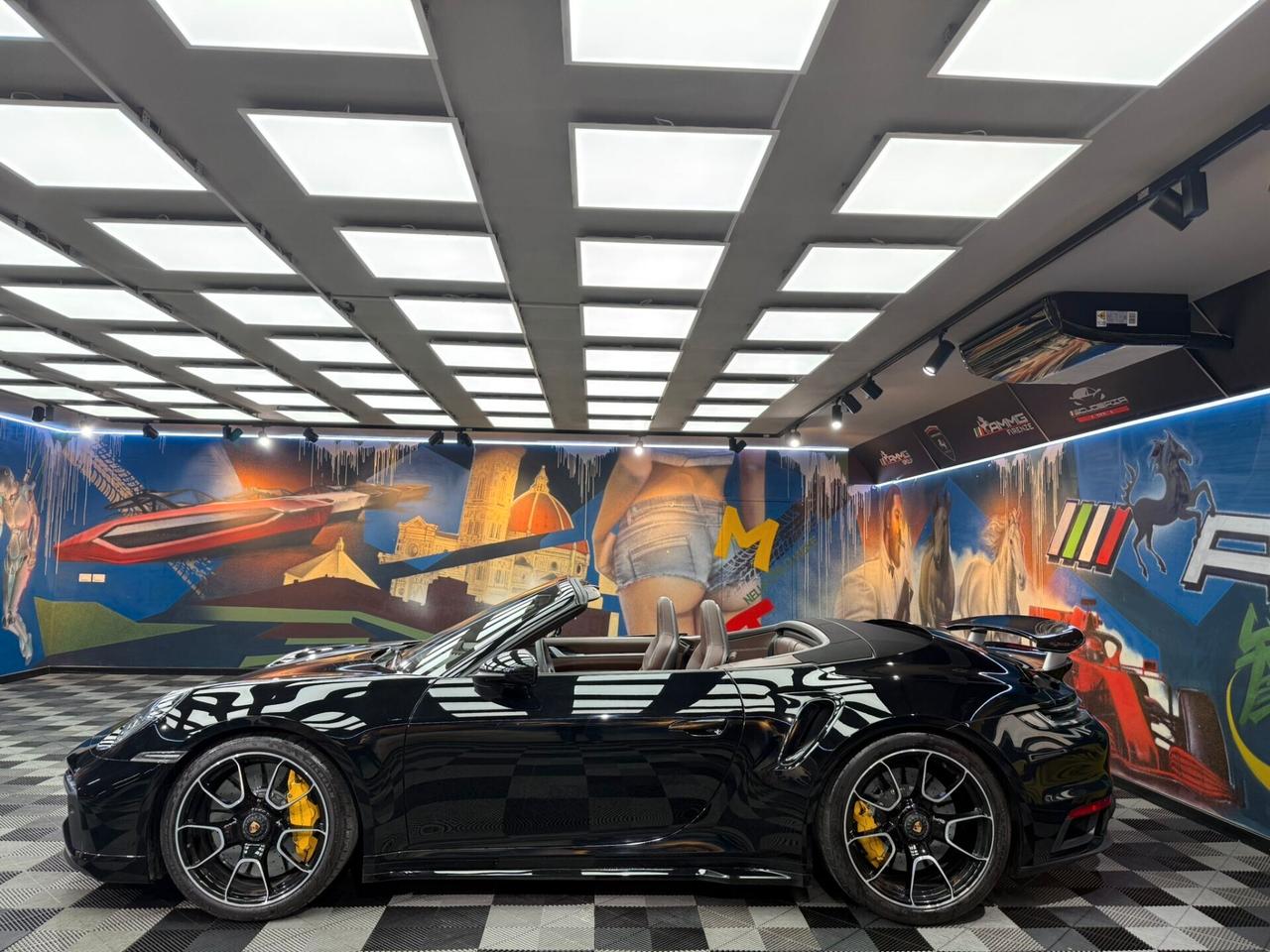 Porsche 911 Turbo S Cabriolet (925)