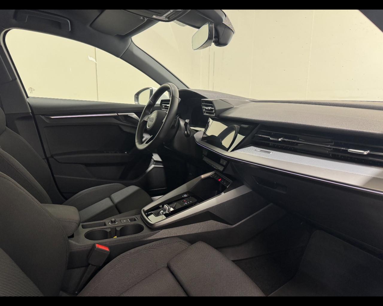 AUDI A3 SPORTBACK 35 TDI S-TRONIC S LINE EDITION
