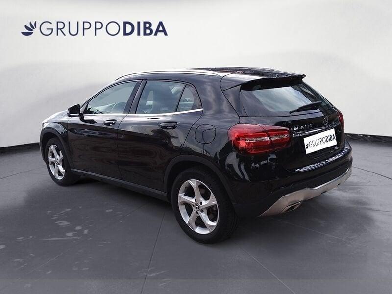 Mercedes-Benz GLA GLA-X156 2017 Benzina 180 Sport