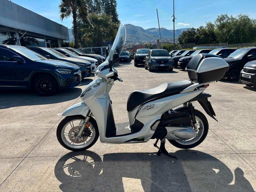 Honda SH 300 i 2017 / KM 23.000 Condizioni pari al nuovo