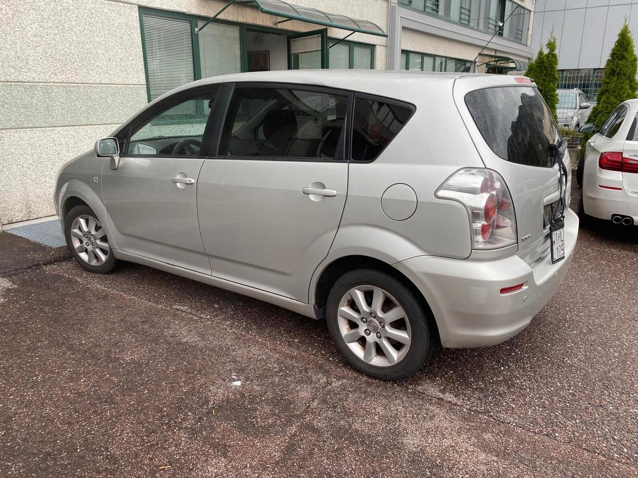 Toyota Corolla Verso 2.2 16V D-4D Sol