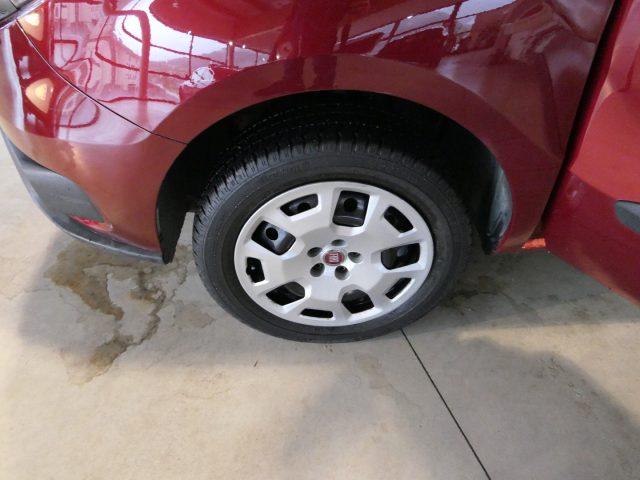 FIAT Doblo Doblò 1.4 T-Jet 16V Lounge 7P: