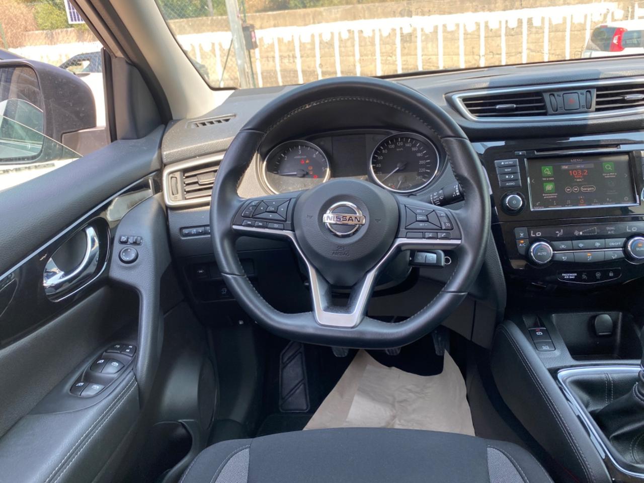 Nissan Qashqai dCi 115CV PREMIUM BUS. CARPLAY/CAM2021