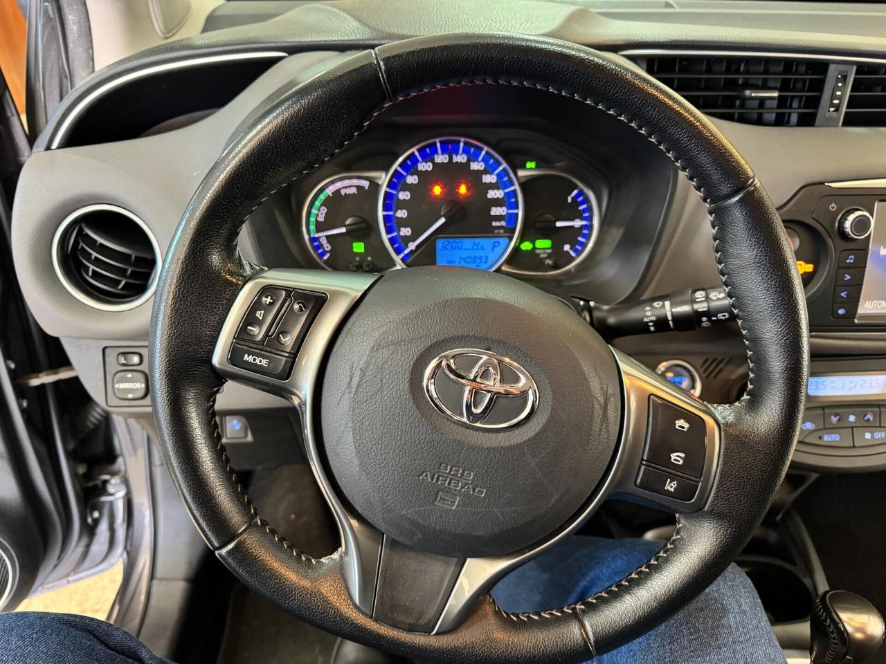 Toyota Yaris 1.5 Hybrid AUTOMATICA Business OK NEO