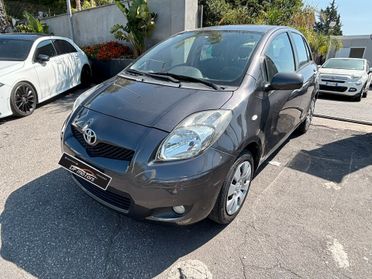 Toyota Yaris 1.0 5 porte