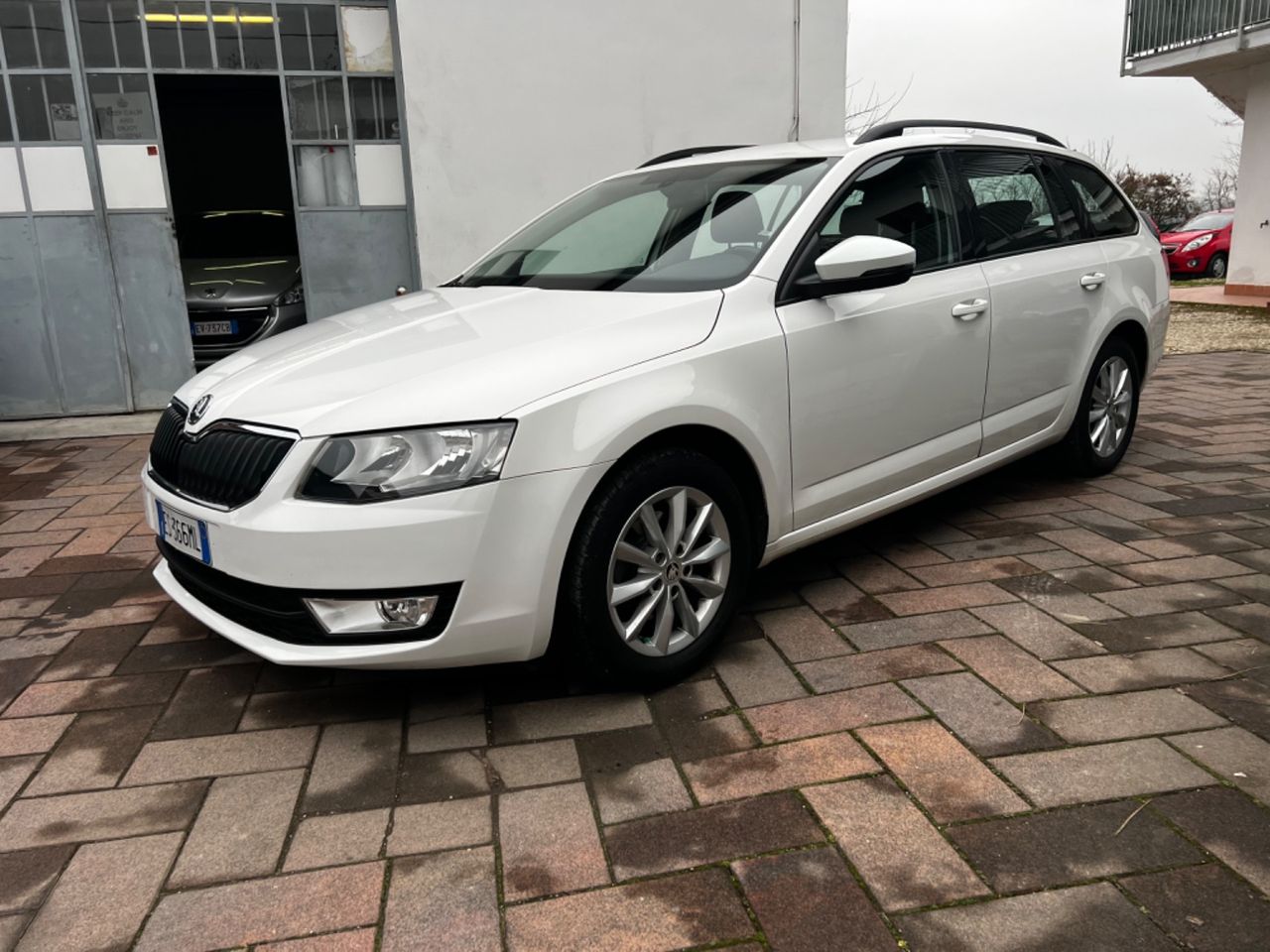 Skoda Octavia 1.6 TDI CR 105 CV Wagon Elegance