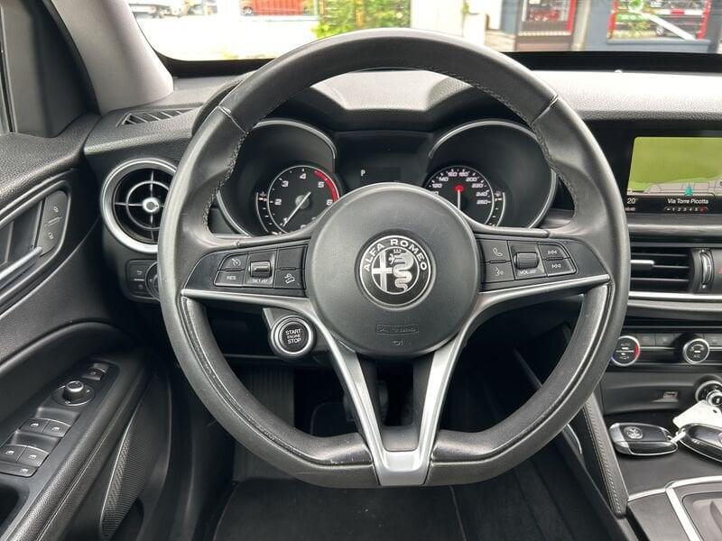 Alfa Romeo Stelvio 2.2 Turbodiesel 180 CV AT8 Super