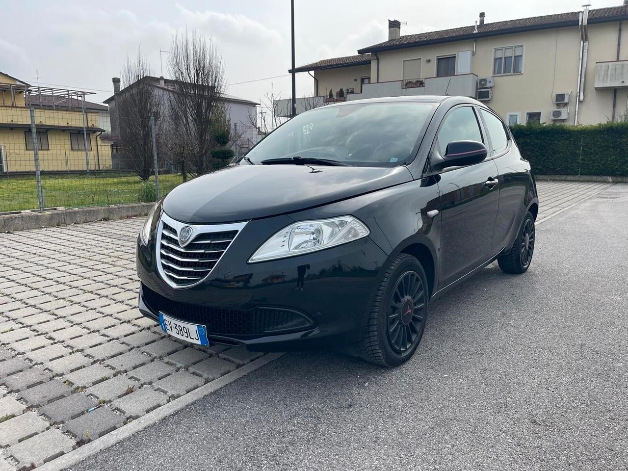 Lancia Ypsilon 1.2 69 CV 5 porte GPL Ecochic Gold