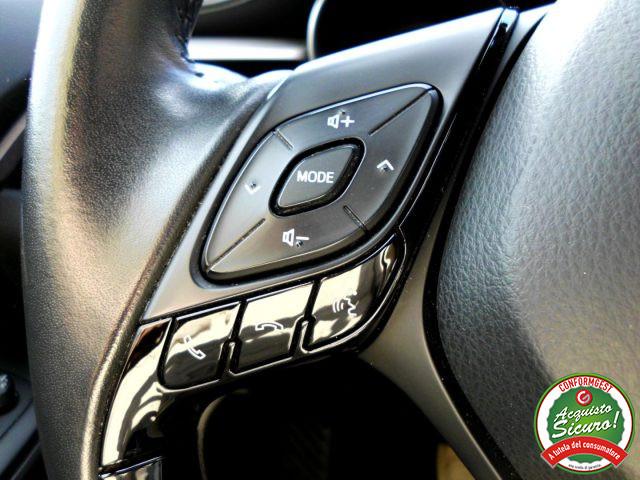 TOYOTA C-HR 1.8 Hybrid E-CVT Business