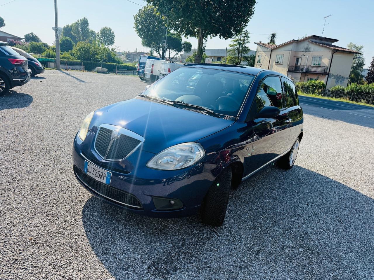 Lancia Ypsilon 1.3 MJT 90 CV Oro Giallo
