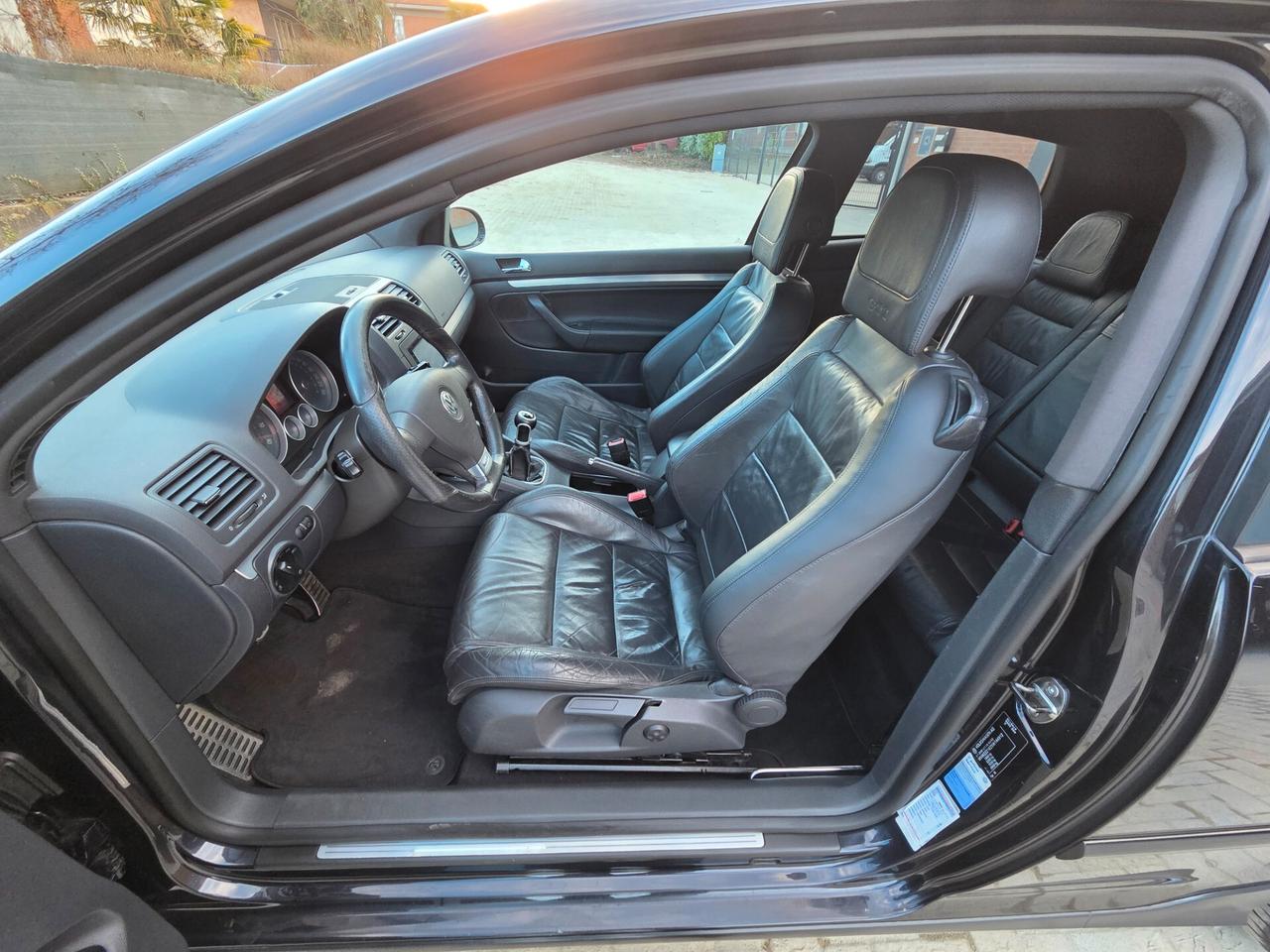 Volkswagen Golf GTI 2.0 16V TFSI 3p.