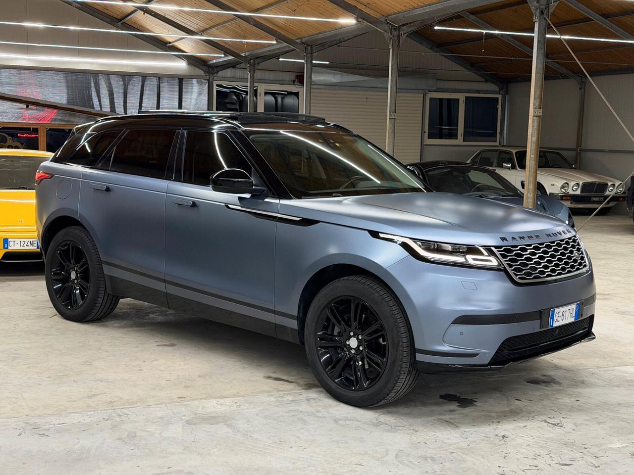 Range Rover Velar 2.0d 240 CV - FULL OPTIONAL - GARANZIA 24 MESI