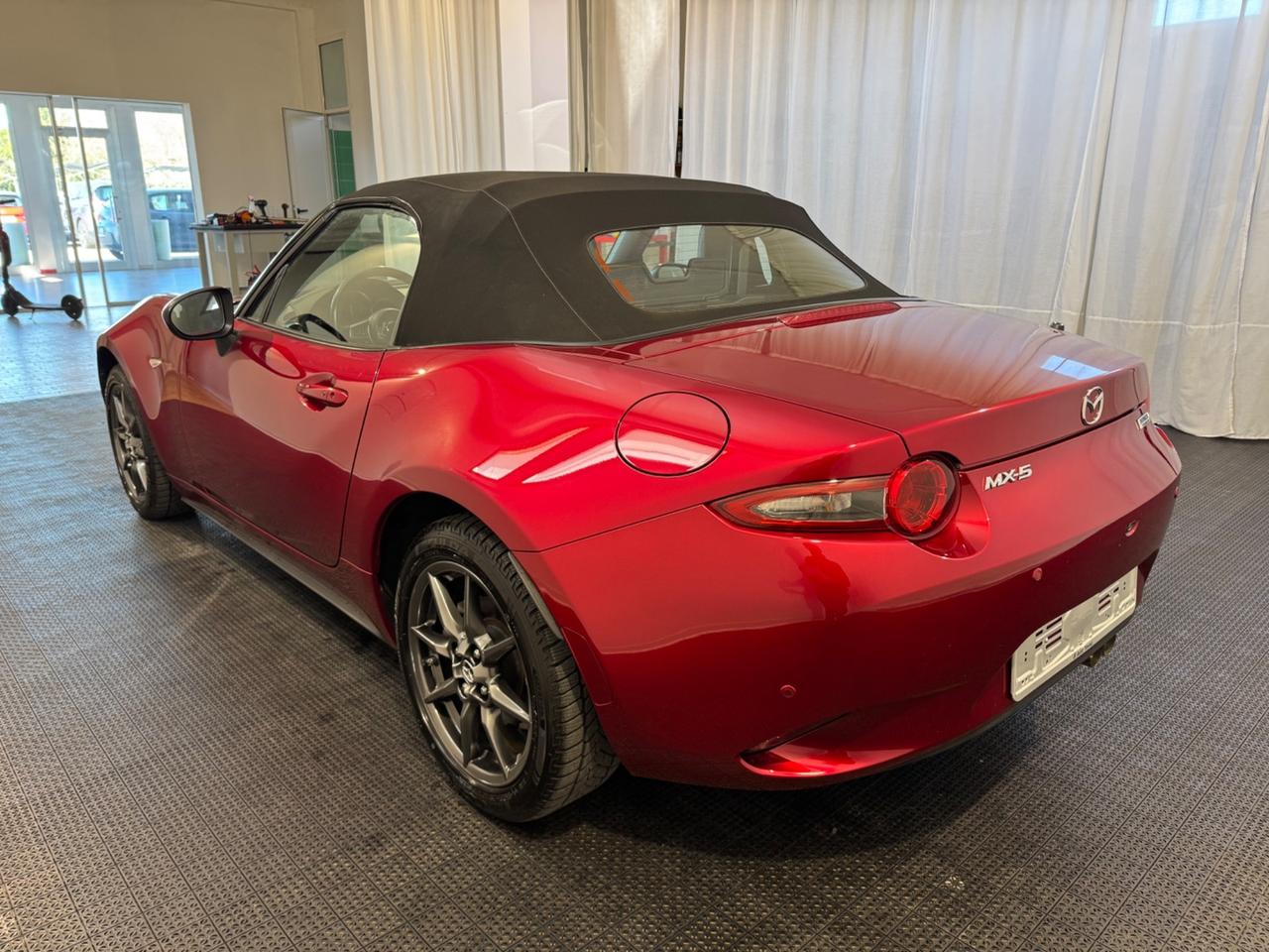 Mazda MX-5 1.5L Skyactiv-G Exceed