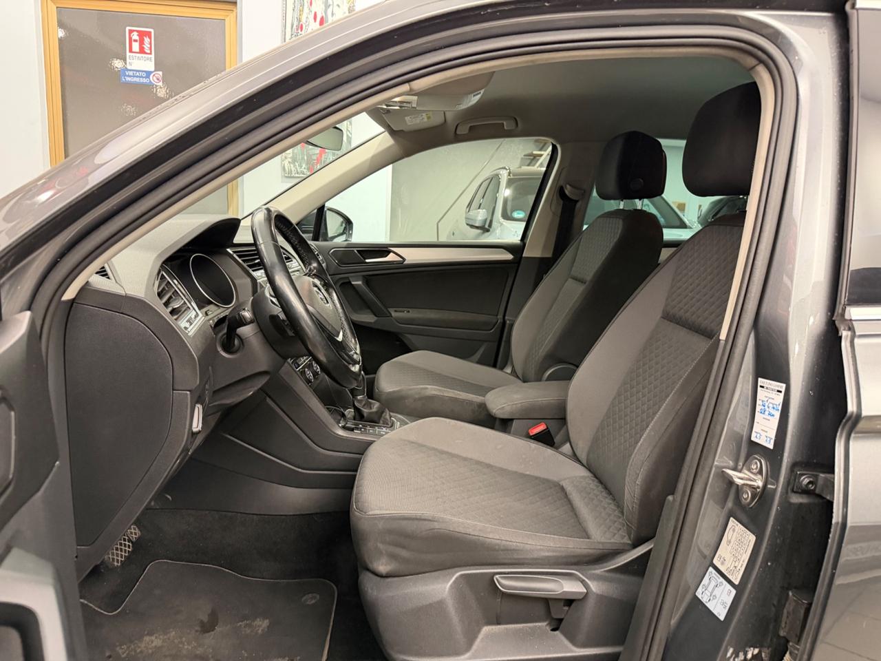 Volkswagen Tiguan 2.0 TDI SCR DSG 4MOTION Business BMT