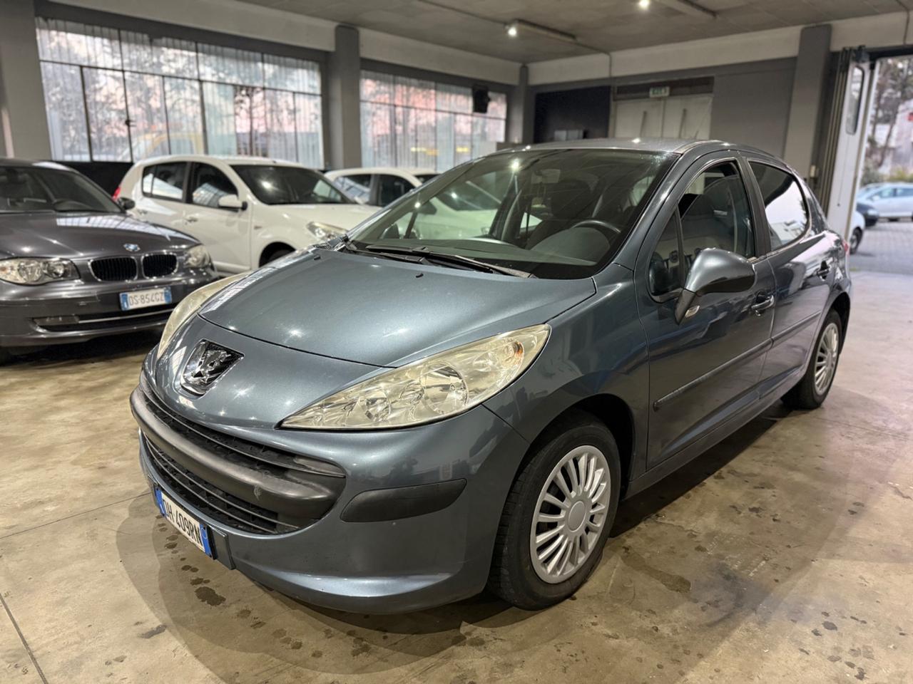 Peugeot 207 1.4 8V 75CV 5p. X Line