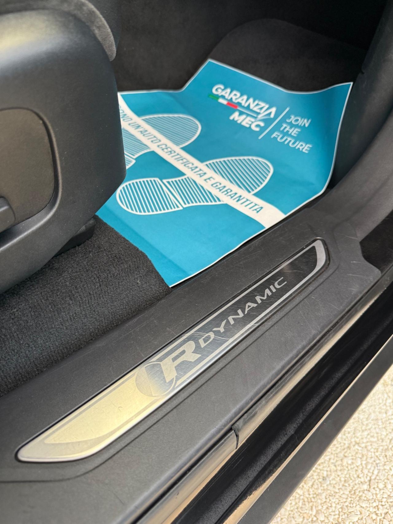 Land Rover Range Velar 2.0D I4 240 CV R-Dynamic