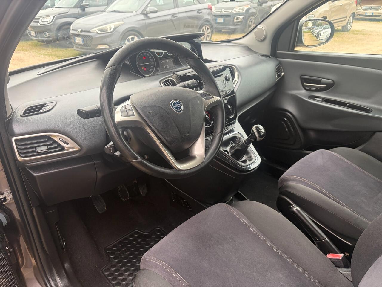 LANCIA YPSILON 1.3 MJT 95CV ANNO 2015 105.000 KM