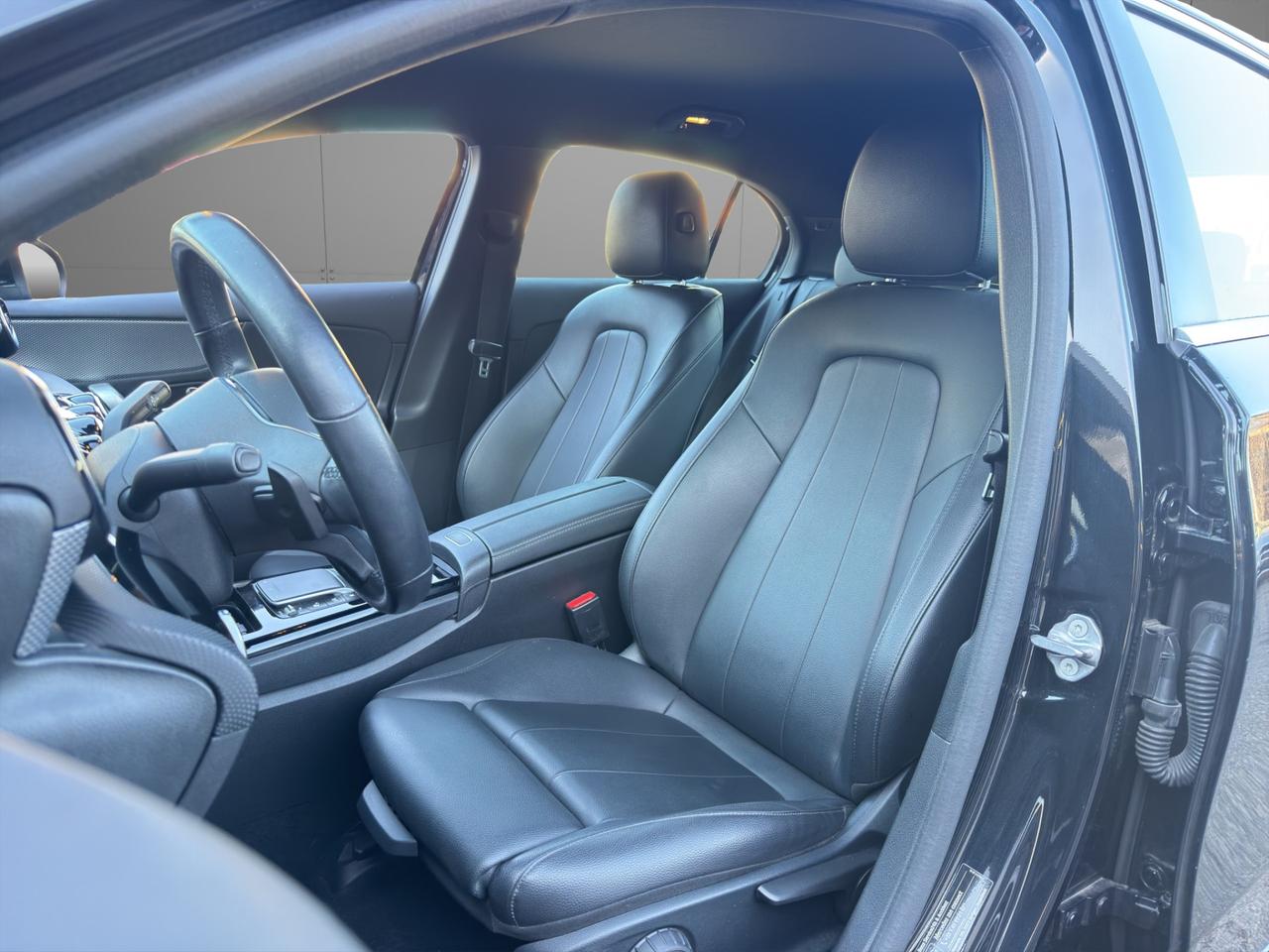 Mercedes A 180 D Business - UNIPRO - PROMO FINANZIAMENTO - PELLE - MBUX - PARK ASSIST