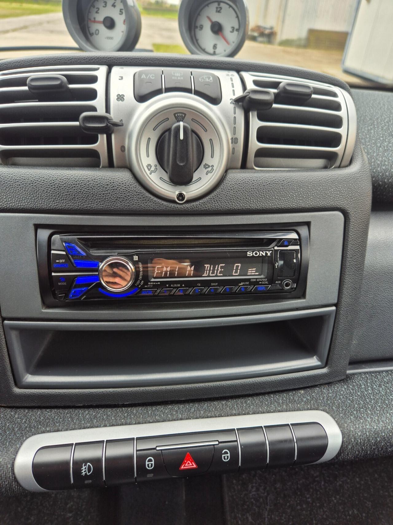 Smart ForTwo 1000 52 kW coup pure