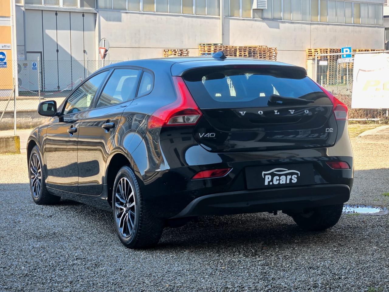 VOLVO V40 D2 MOMENTUM 2.0 DIESEL