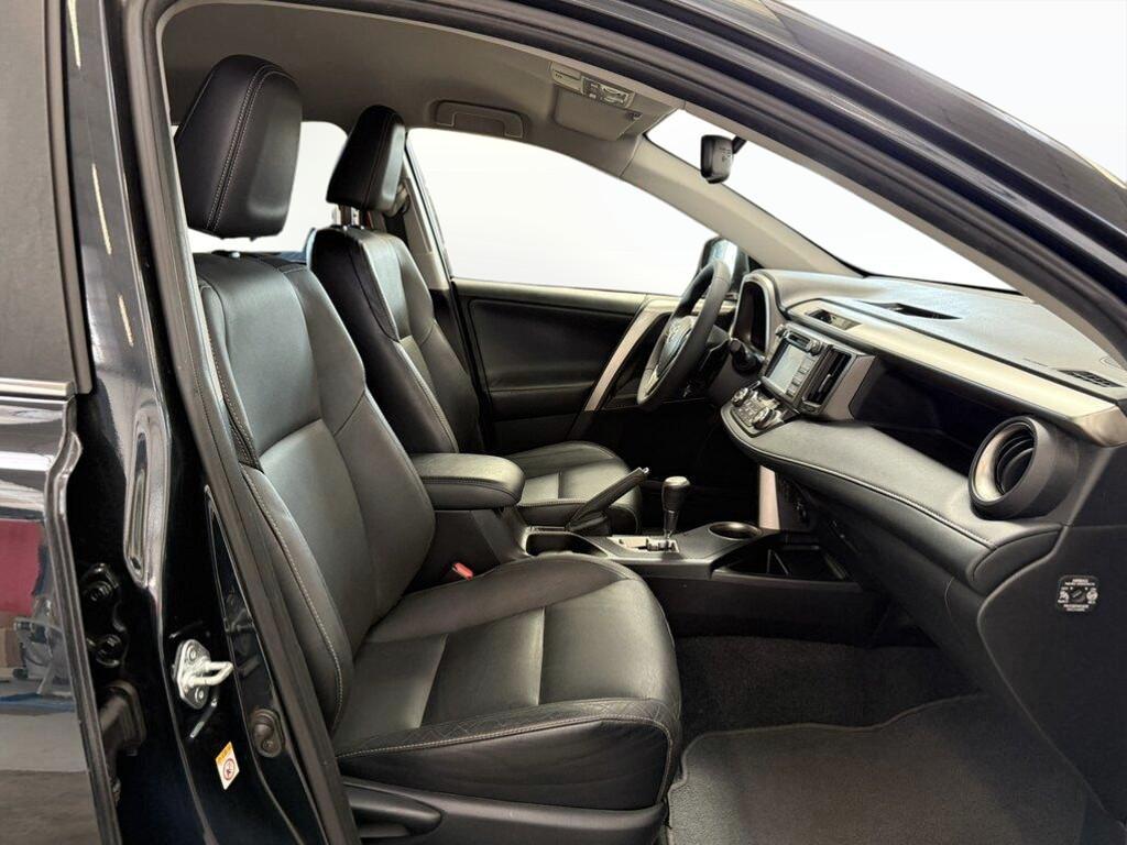 Toyota RAV4 5 Porte 2.2 D-CAT Lounge 4WD Auto