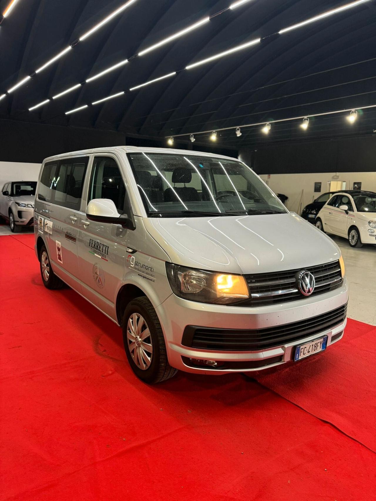 VOLKSWAGEN CARAVELLE KOMBI 9 POSTI