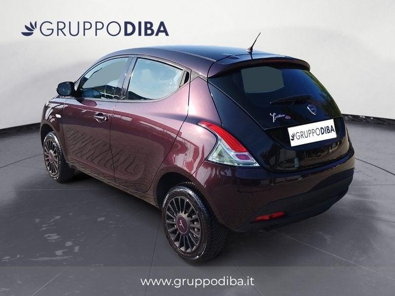 Lancia Ypsilon III 2011 Benzina 0.9 t.air elefantino ecochic metano 80cv