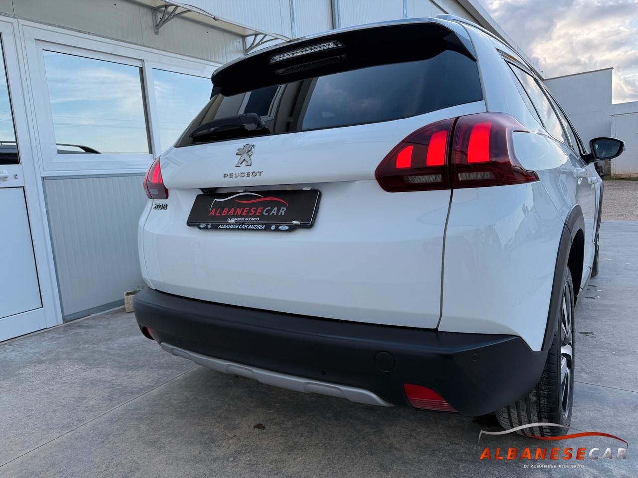 Peugeot 2008 BlueHDi 120 S&S Allure