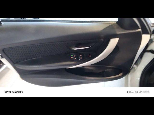 BMW 318 Serie 3 (F30/31) - d Touring Business Advantage